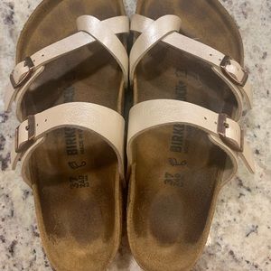 Birkenstock Mayari Sandles